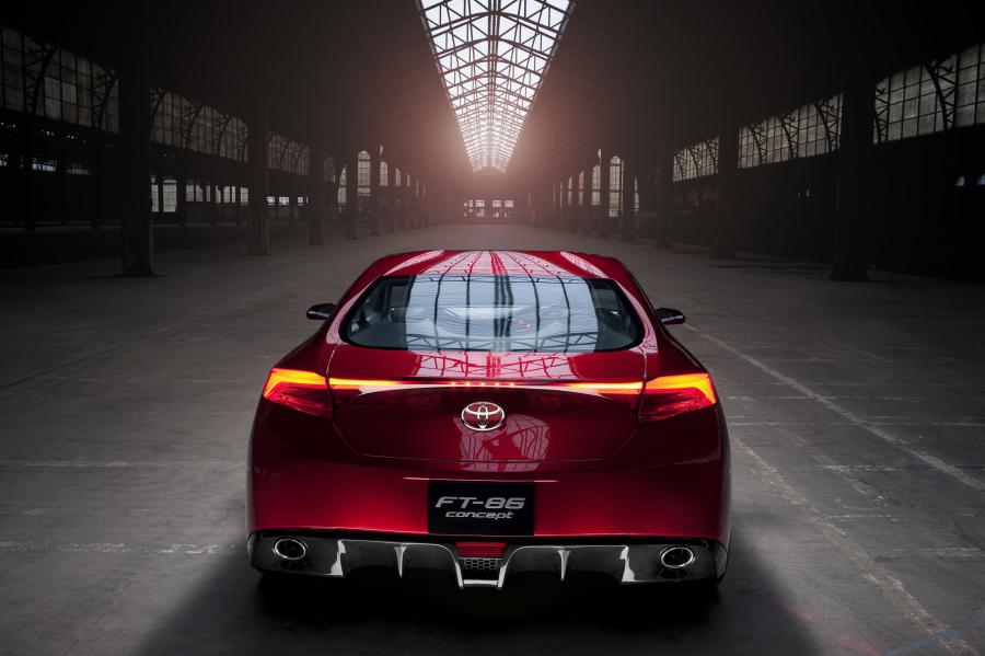  Toyota FT-86 Concept 2009 года  (фото 6 из 40)